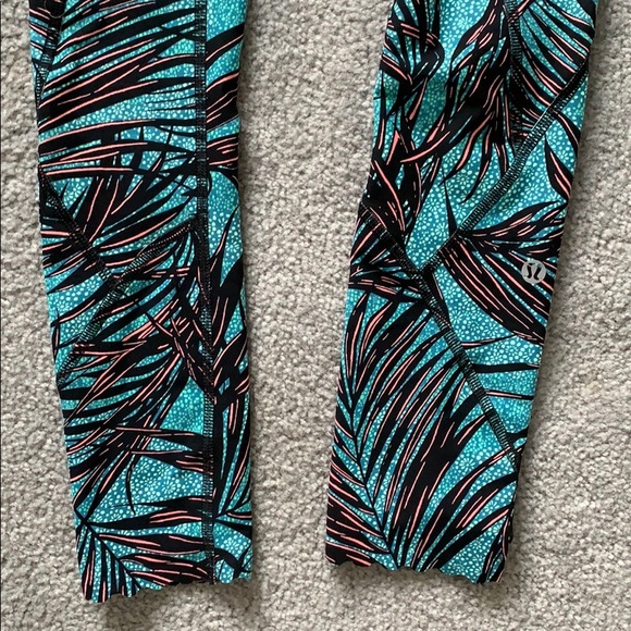 Lululemon Wunder Under palm tree leggings - Picture 3 of 5